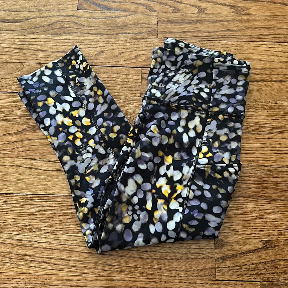 Lululemon Size 4 Fast and Free Tight II 25” Metropolis Glow Leggings